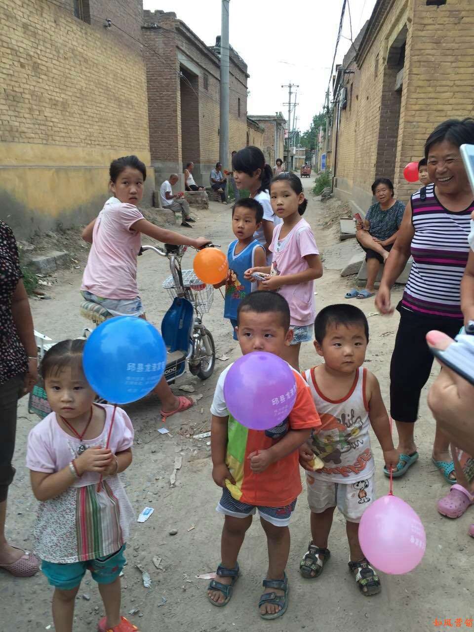 广告汽球9.jpg 广告汽球9.jpg